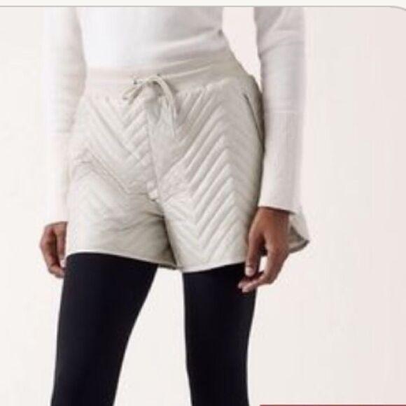 New with tags Athleta, APRES ski short women’s drawstring off whi… - Picture 1 of 9